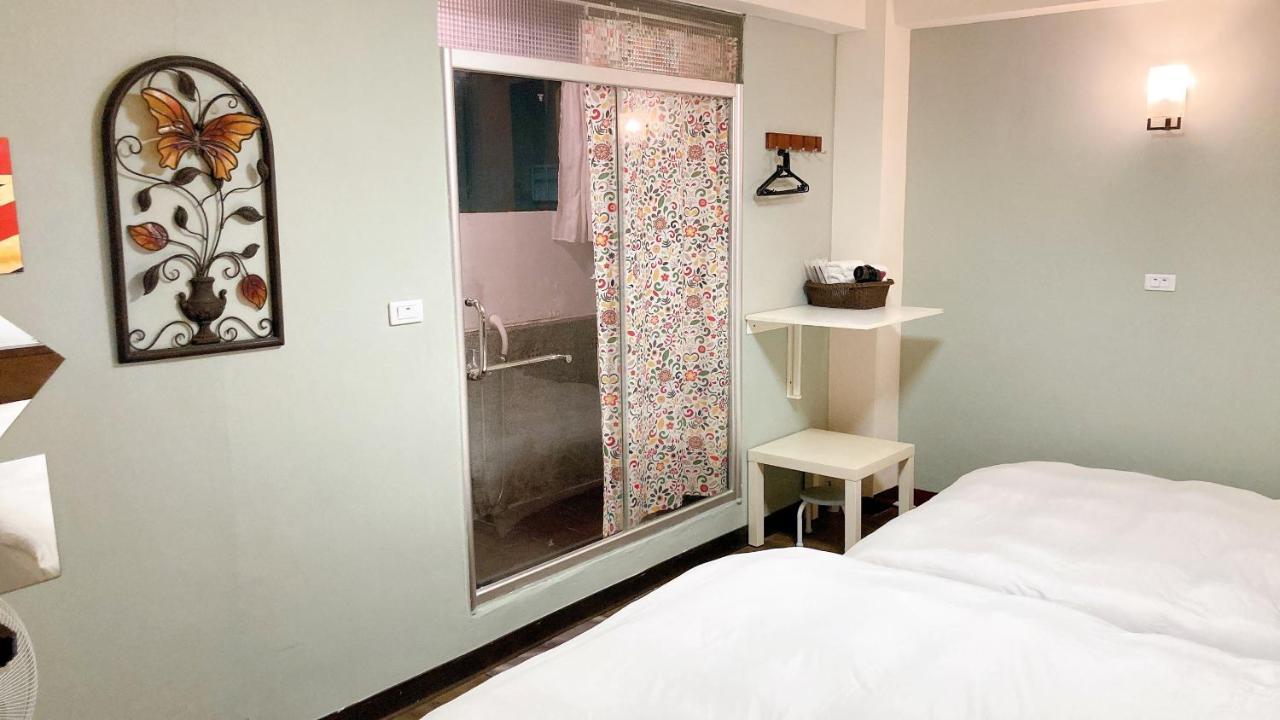 台南富居tainan Fu House預訂後請主動聯繫做確認才保留訂房 Apartment Bagian luar foto